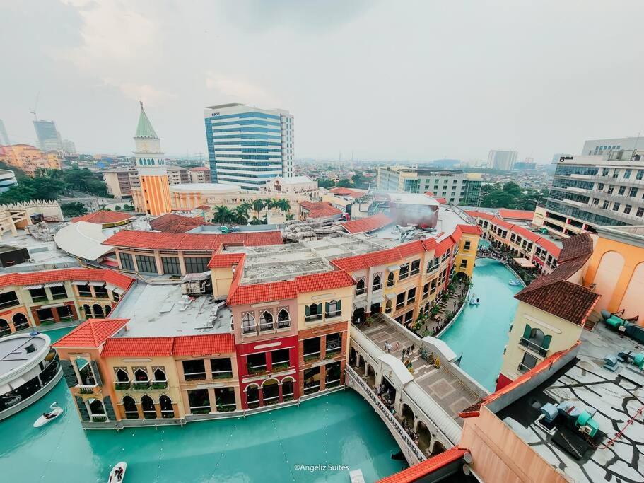 מנילה New Modern Venice Best View And Balcony, Fast Wifi At Mckinley Hill 1Br Interconnected To Venice Grand Canal Mall מראה חיצוני תמונה